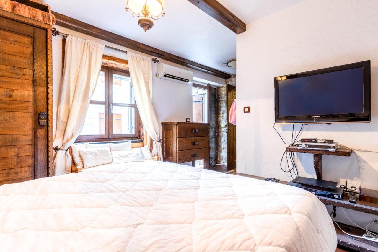 Stone House Srida Homestay