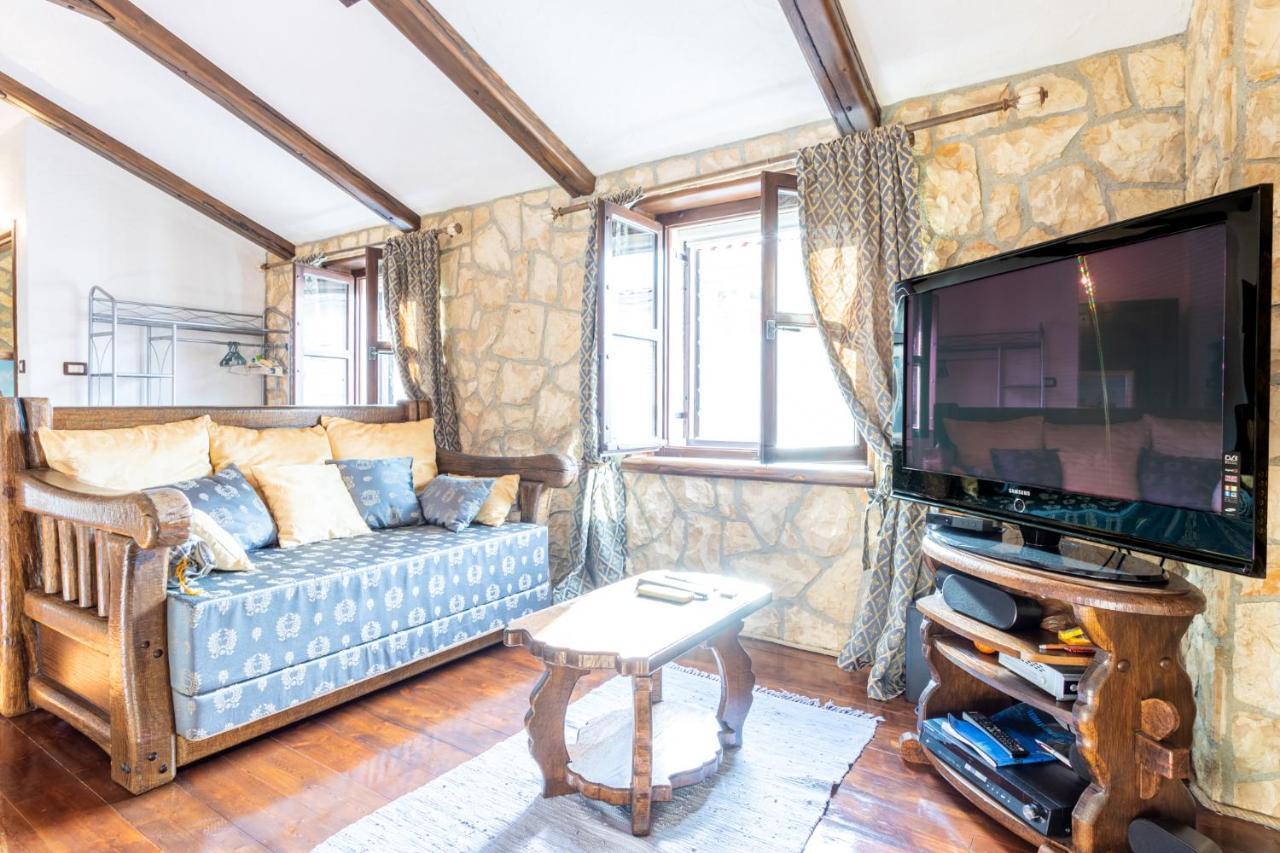 Stone House Srida